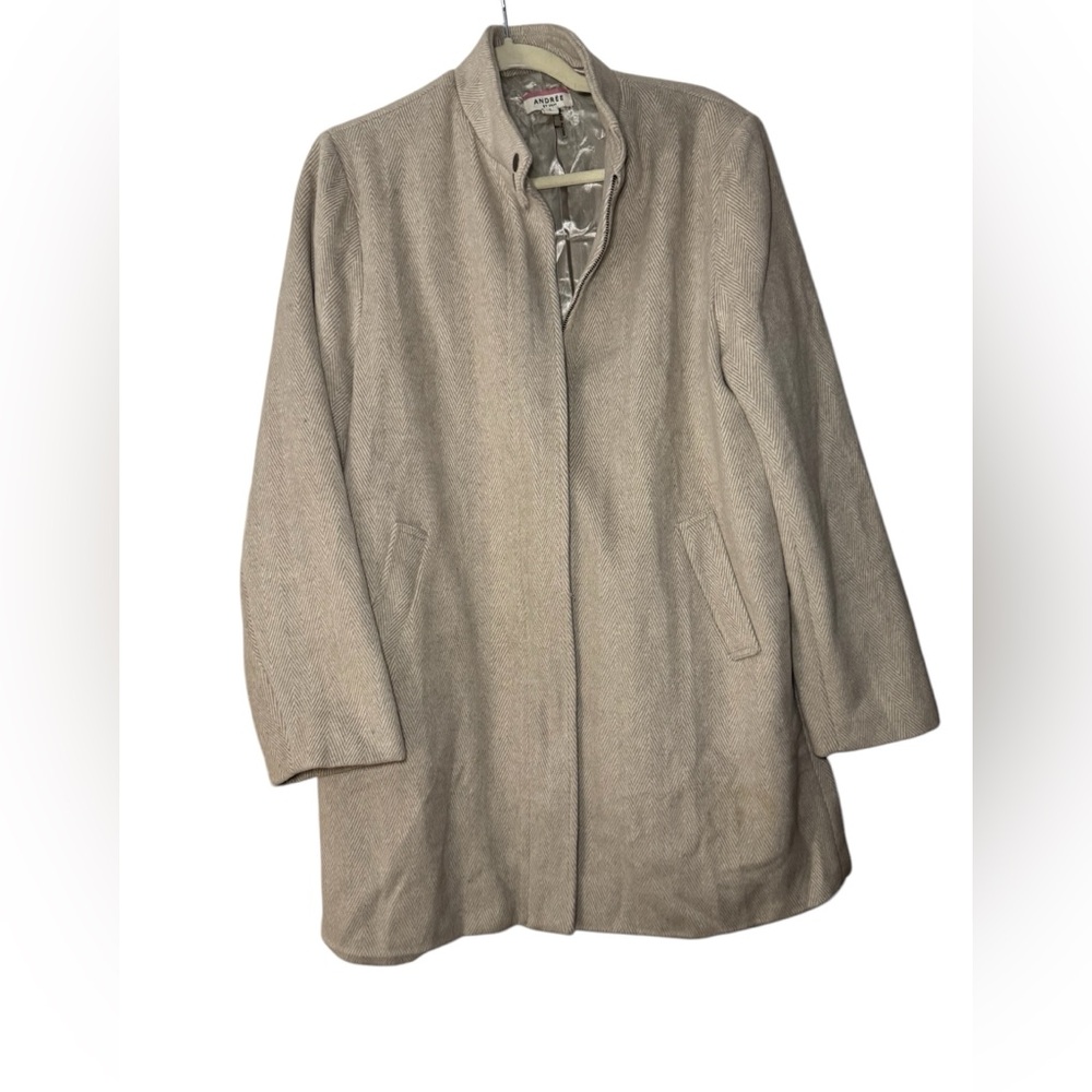 Andree By Unit Crème Long Coat in  Herringbone Size L